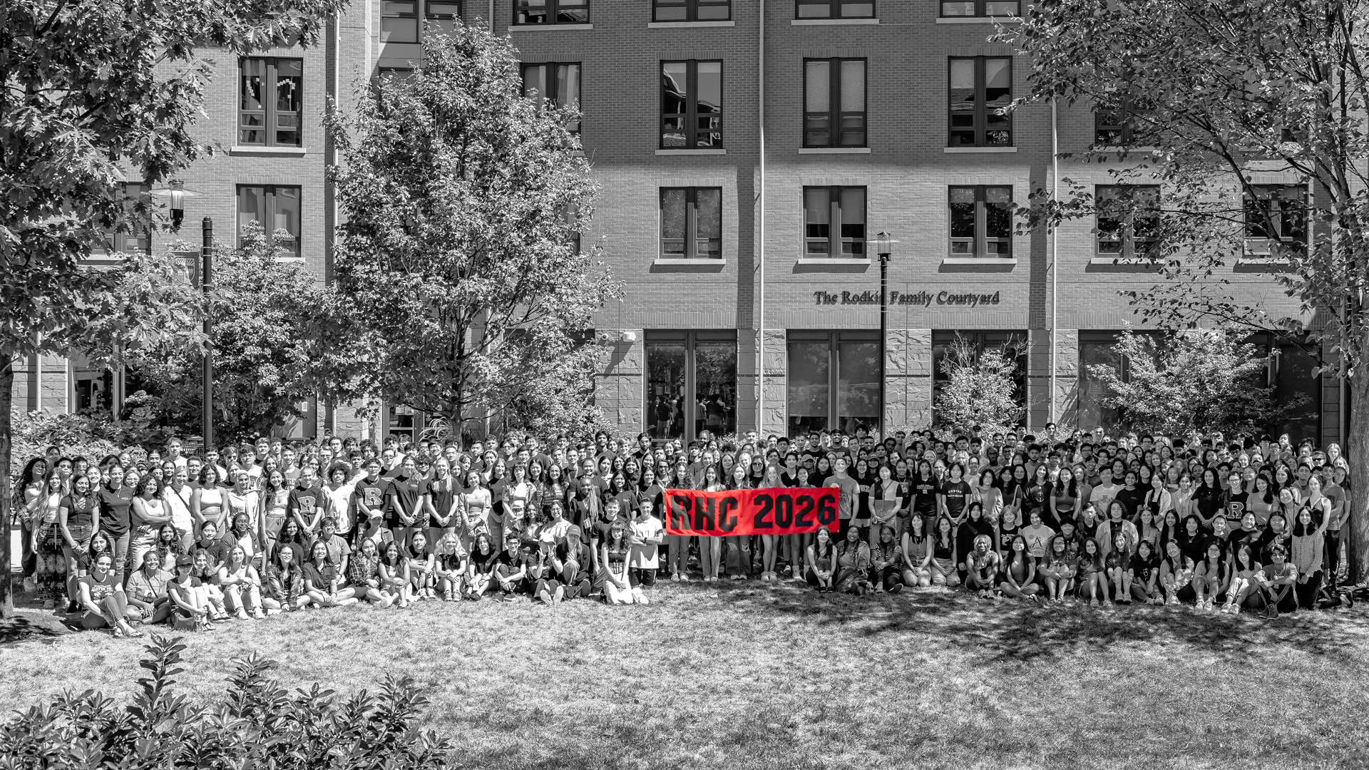 Photo of the class of 2026 Honors College students