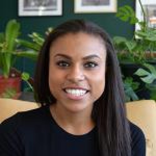 Alexis Holmes