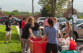 New Brunswick NJ: Rutgers Move-In Day brings out students, parents and Mayor James Cahill on August 28 at 9 a.m. at 5 Seminary Pl. (Photo: Alexander Lewis / Staff photo)